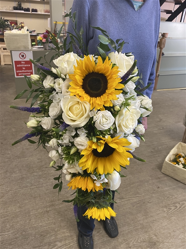 BRIDES SHOWER BOUQUET